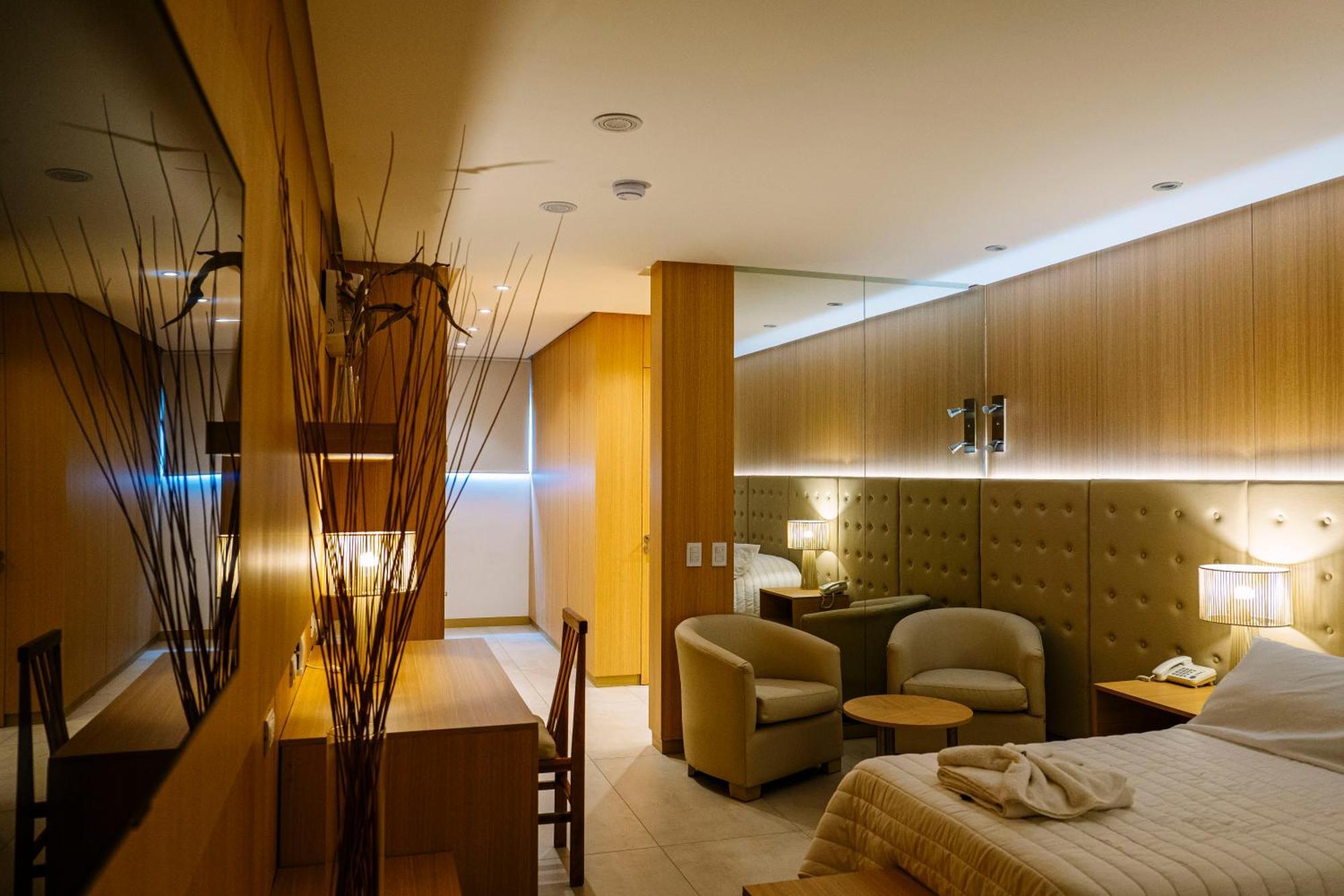 Plaza Paradiso Petit Hotel Chacras de Coria Ngoại thất bức ảnh