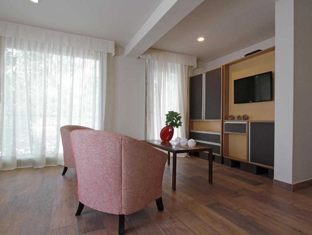 Plaza Paradiso Petit Hotel Chacras de Coria Phòng bức ảnh